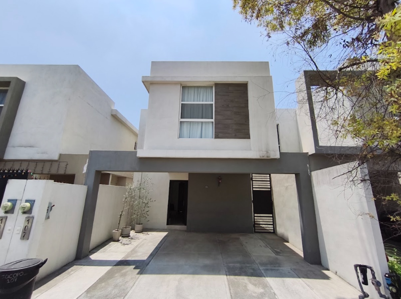 Casa en venta en Fracc. Samsara, García — fachada