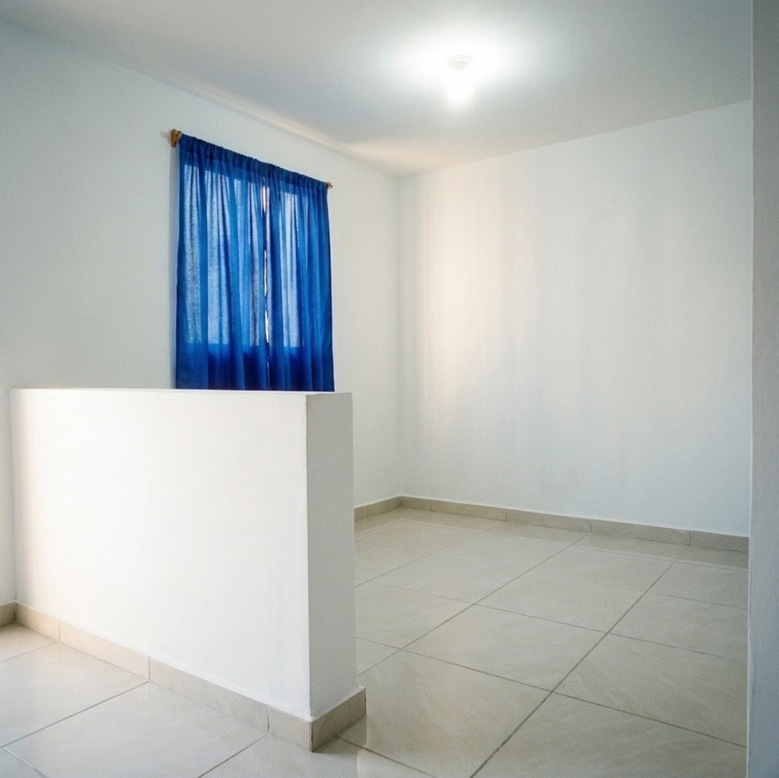 Casa en venta en Jardines de la Silla, Juárez — fachada