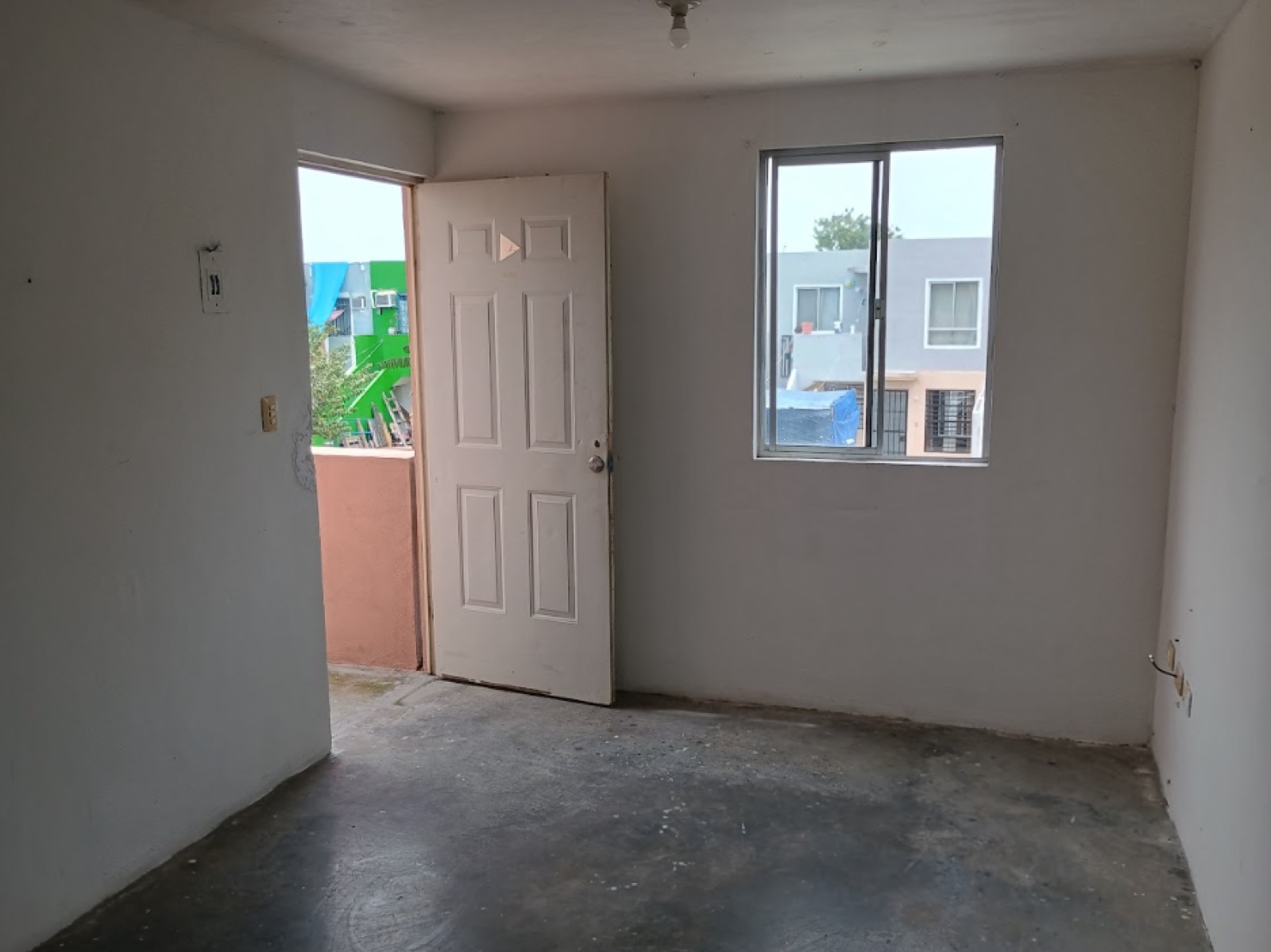 Casa en venta en Privada Los Cyranos, Juárez — fachada