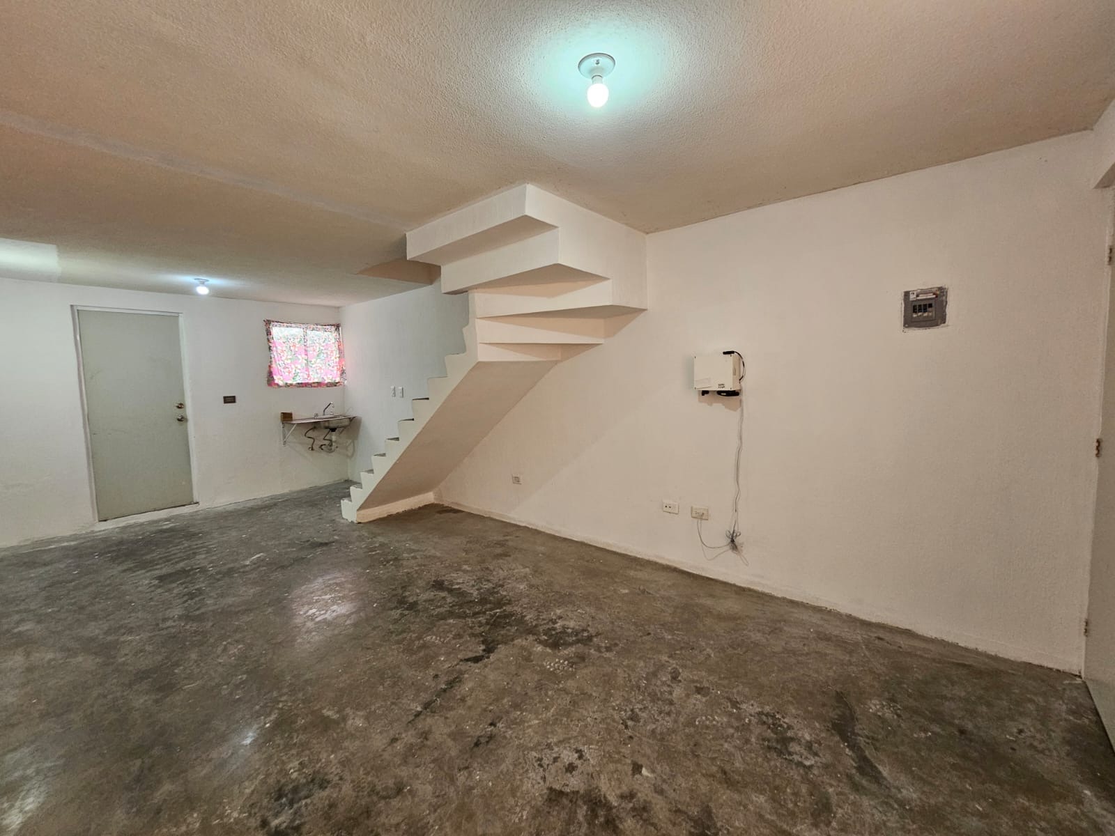 Casa en venta en Rivieras de Hay, Juárez — fachada