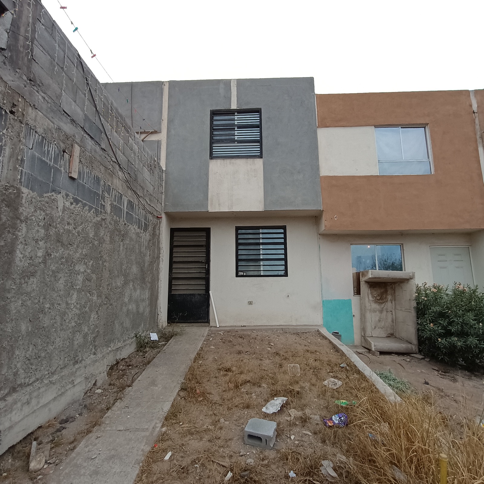 Casa en venta en Valle de Lincoln, García — fachada