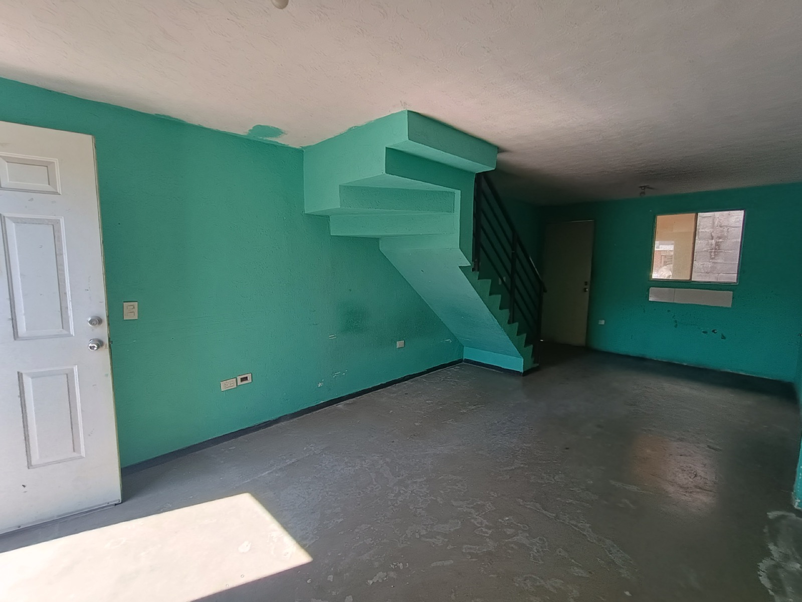 Casa en venta en Valle de Lincoln, García — fachada